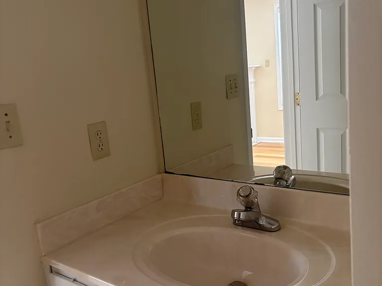 1116 Benjamin Ln — Photo 13