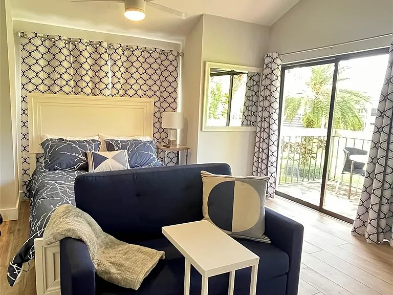 11863 Wimbledon Cir #536 — Photo 3
