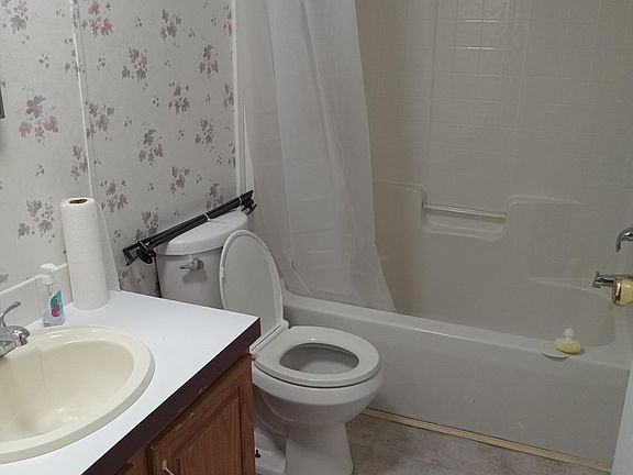 2nd bathroom