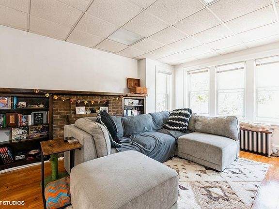 3rd image of 4212 N Kimball Ave