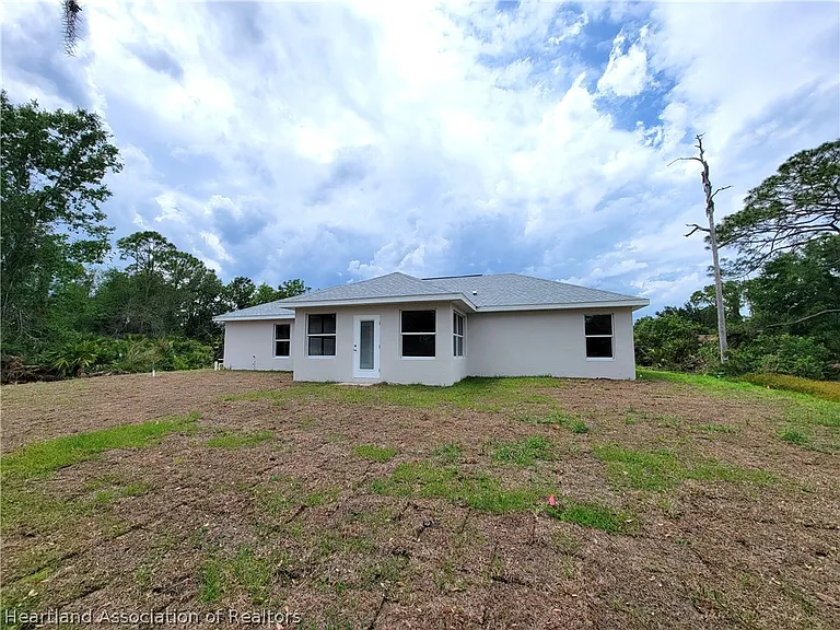 4410 Lake Haven Blvd — Photo 24