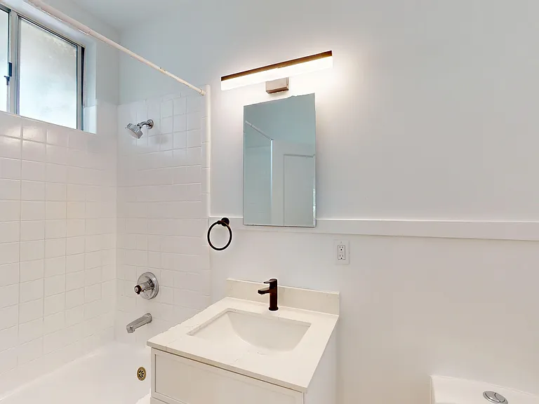 225 Irving St #7 — Photo 13