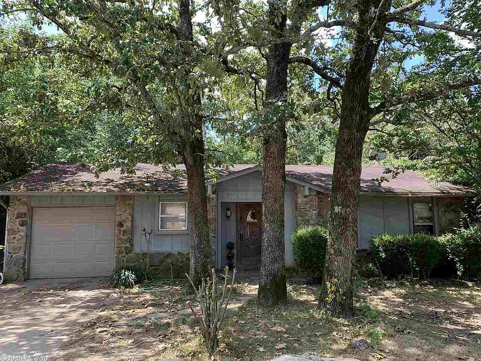 1st image of 809 Nicole Dr