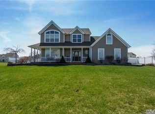 73 Alfred Ave, Baiting Hollow, NY 11933