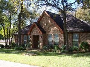 510 Cullum Dr, Euless, TX 76040