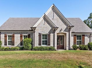 110 Laurel Glen Dr, Oakland, TN 38060