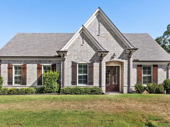 110 Laurel Glen Dr, Oakland, TN 38060