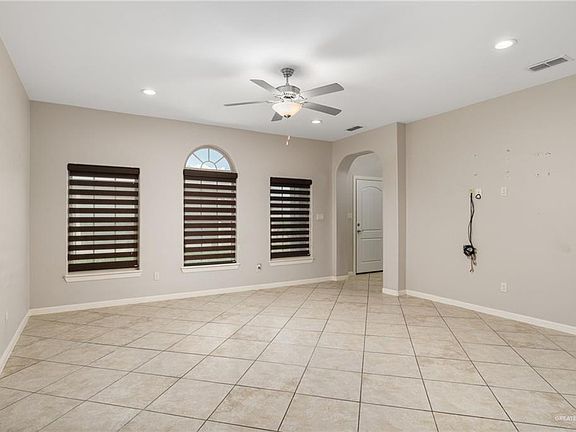 4th image of 606 S Viento Dorado St