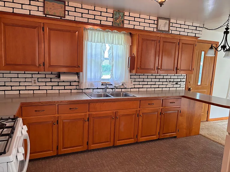 10470 Valleydale St SE — Photo 7