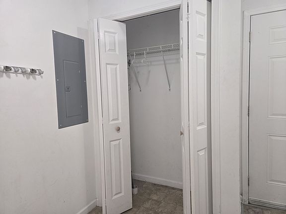 5th image of 9343 W Watergate Rd APT 17
