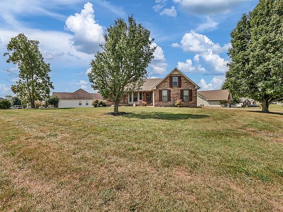 2nd image of 3656 Fieldstone Dr