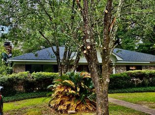 7221 Lakewood Rd, Mobile, AL 36695
