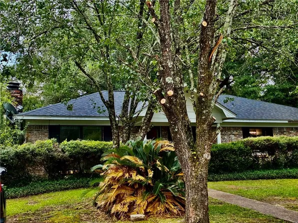 7221 Lakewood Rd, Mobile, AL 36695