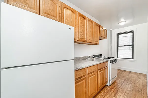 Rented by Modern Spaces | media 13