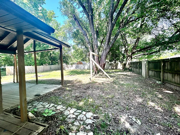 72 Bois D Arc St — Photo 41