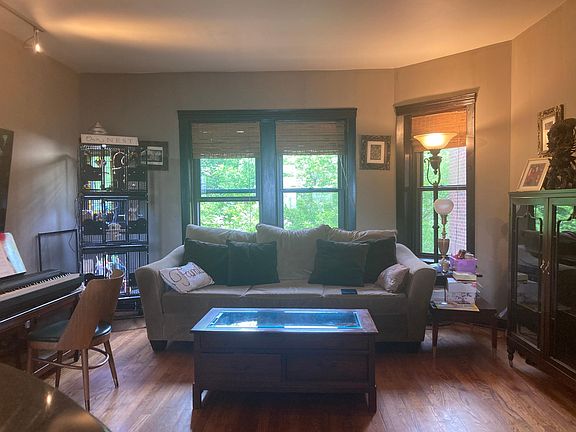 2nd image of 4616 N Sacramento Ave #3