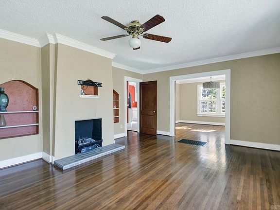 4th image of 409 W H Ave