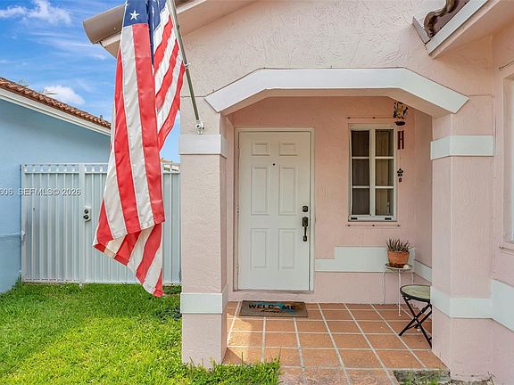 4th image of 17818 SW 144th Ct