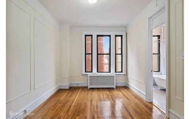 Rented by Douglas Elliman | media 29