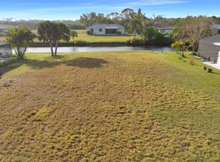 101 Caddy Rd, Rotonda West, FL 33947