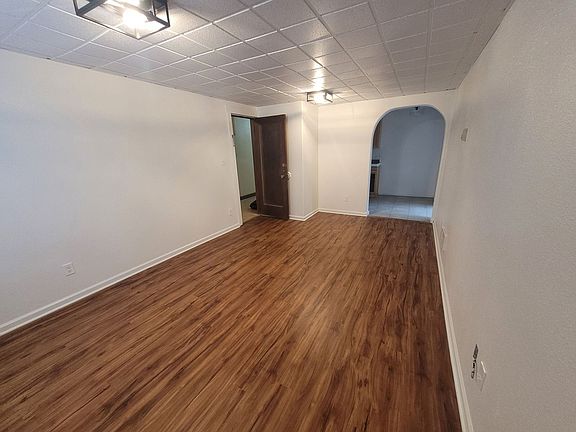 4th image of 319 N 8th St #11