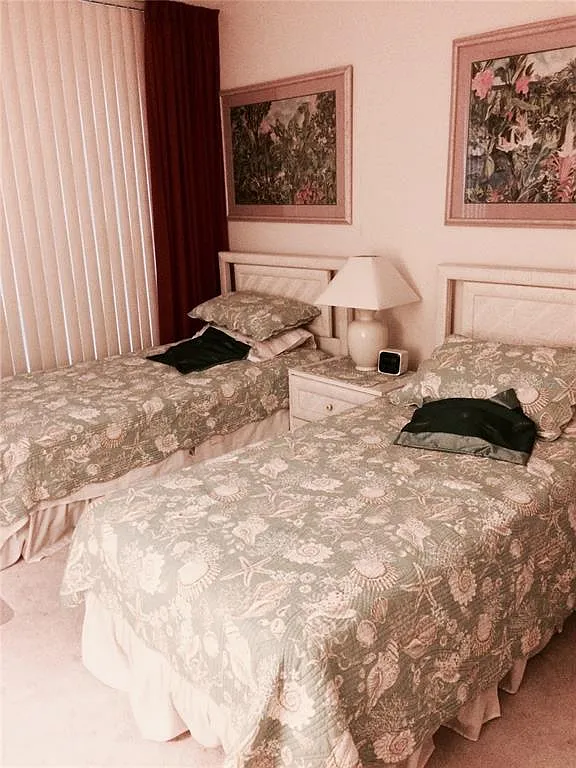 2 bed, 2.0 bath, 1293 sqft, $6,500 — Photo 3
