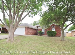 312 Etta Ave, Waxahachie, TX 75165