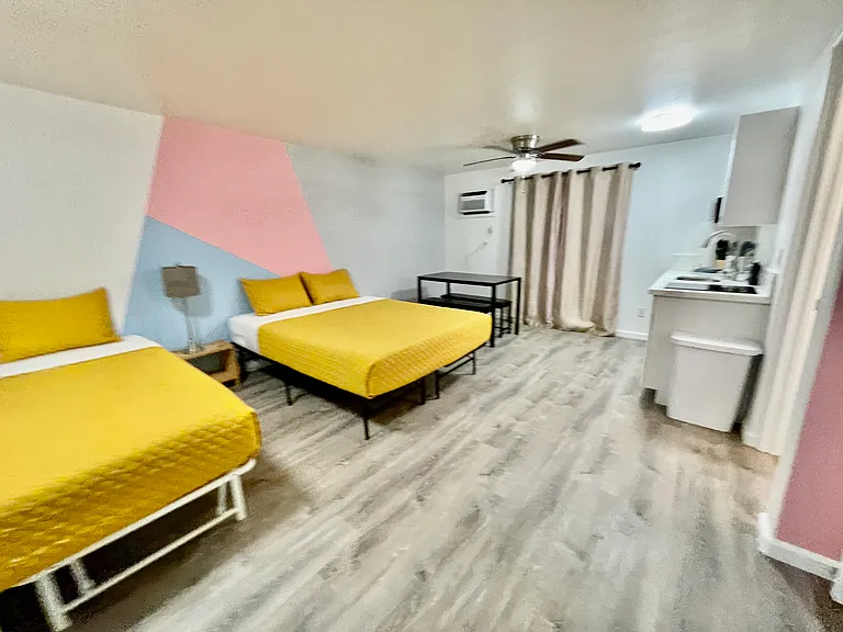 1522A Enos Ln #3B — Photo 2
