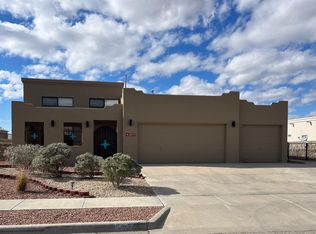 2877 Cheyenne Dr, Las Cruces, NM 88011