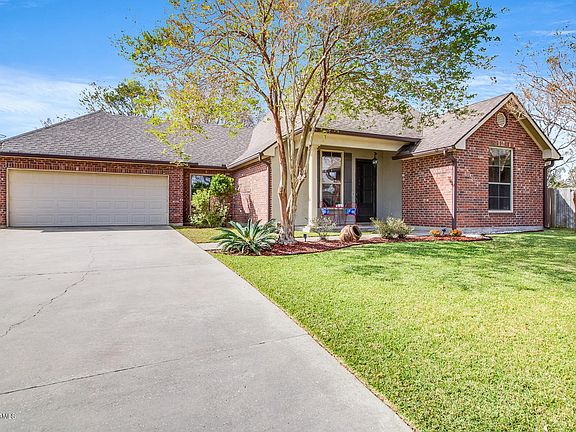 2nd image of 412 Beacon Dr