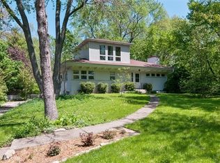 29W164 Batavia Rd, Warrenville, IL 60555