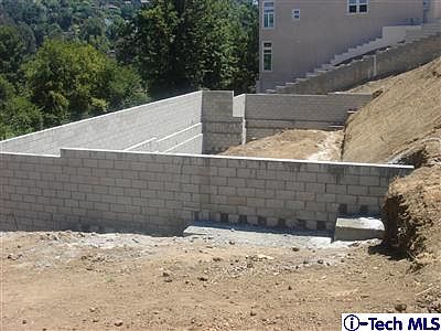 1st image of 16135 Greens Ct