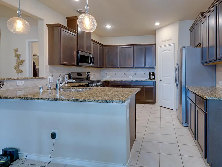 10405 Big Sandy Ct — Photo 9