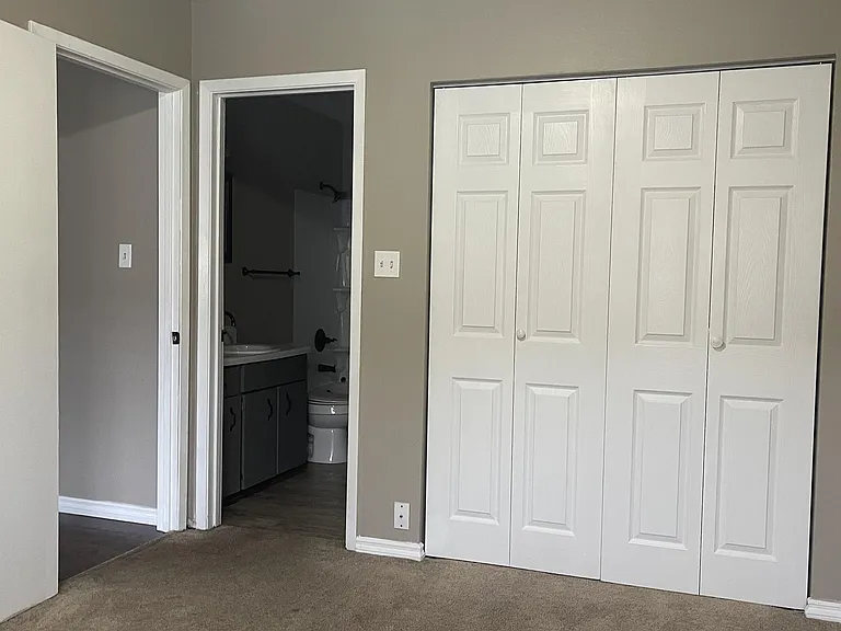 116 W Zupan St #2-40 — Photo 10