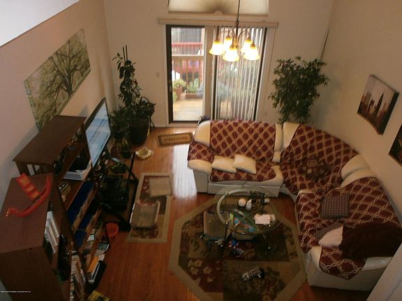 3rd image of 174 Wheeler Ave