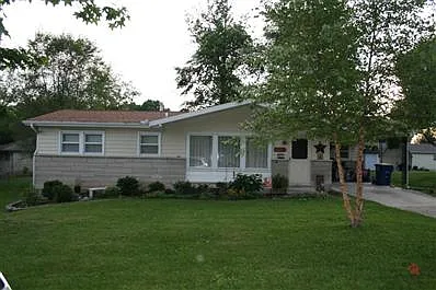 125 Edgewood Dr photo 1