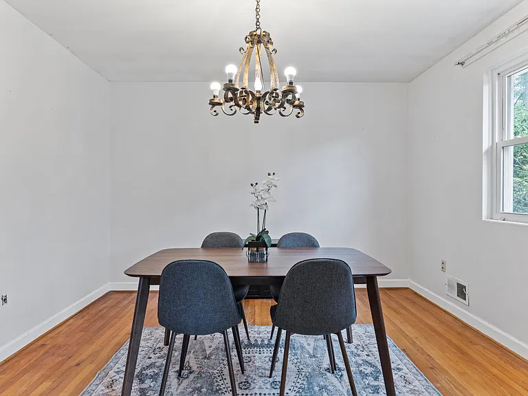 4140 Timberlane Dr — Photo 1
