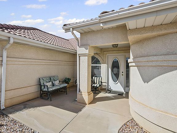 4th image of 1133 E McKinley Way