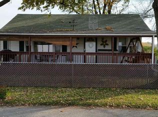 601 N 1st St, Alpha, IL 61413