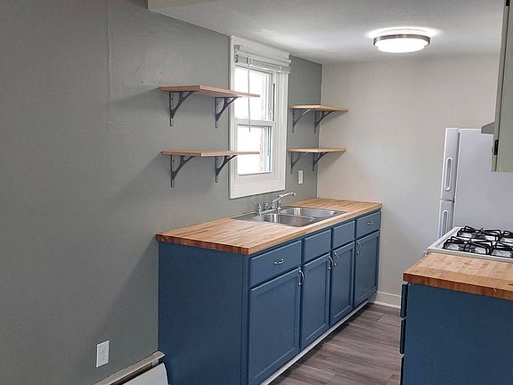 2nd image of 3251 14th Ave S #10
