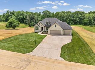 8533 S Lagos Dr, Columbia, MO 65203
