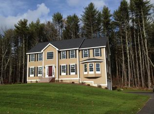10 Harmony Ln, Pelham, NH 03076