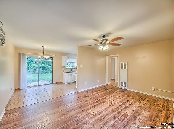 4th image of 403 E Congress Ave