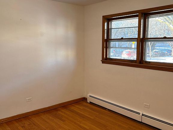 2nd image of 3259 N Monticello Ave Floor 1