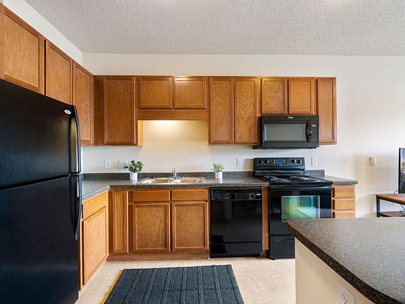 5th image of 340 6th Ave S