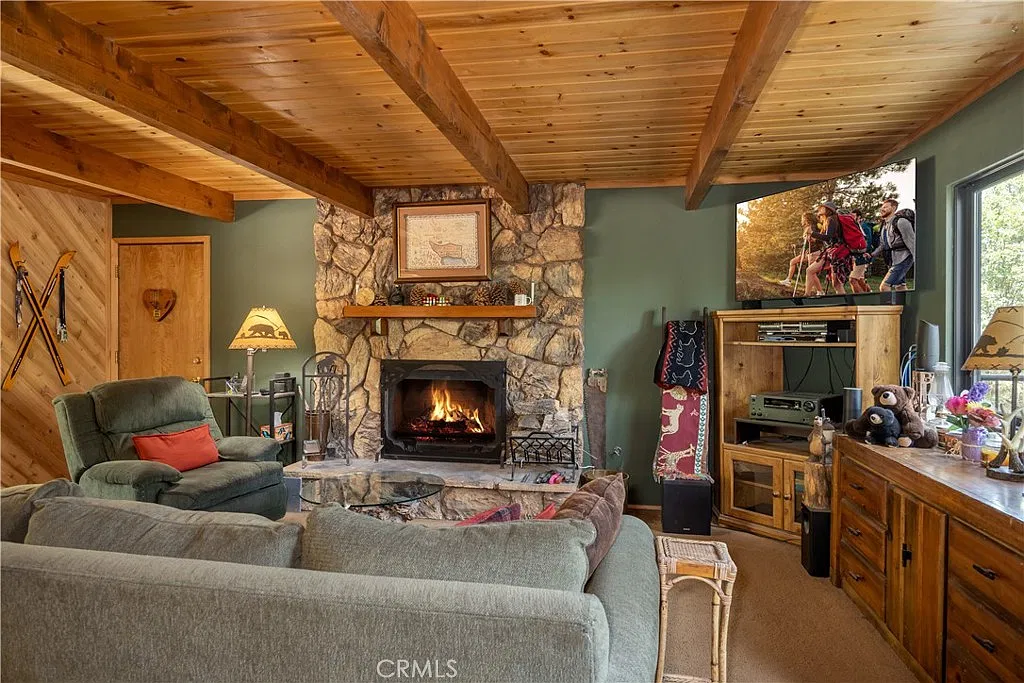 3 bed, 1920 sqft, $2,900 — Photo 4