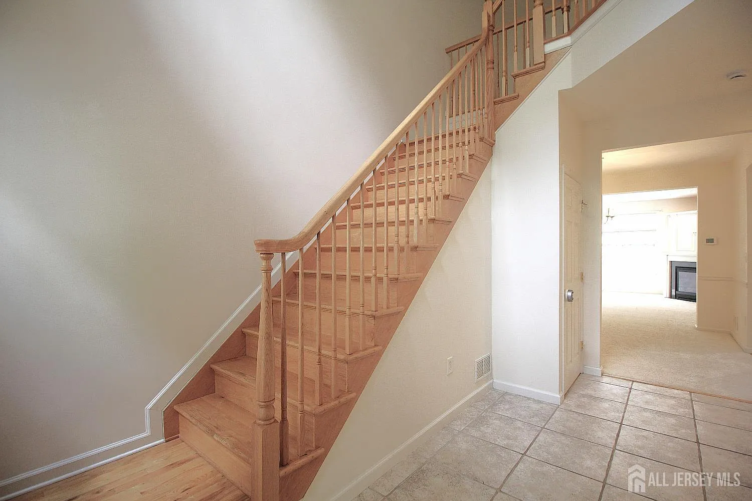2 bed, 2.5 bath, 1755 sqft, $3,350 — Photo 3