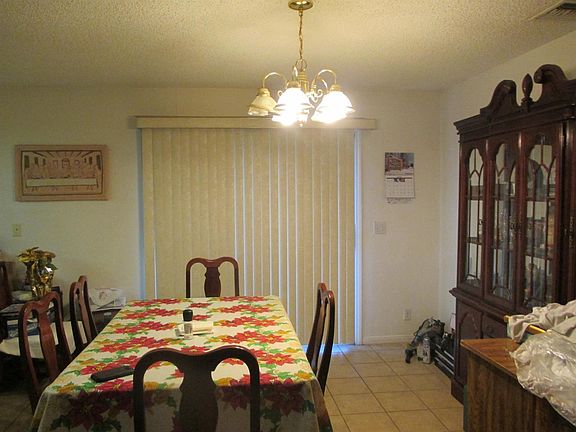 5th image of 17691 Wisteria St