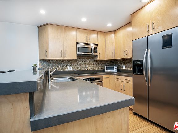 5th image of 1230 N Sweetzer Ave APT 206