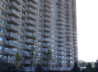 2000 Hudson Ter, Fort Lee, NJ 07024